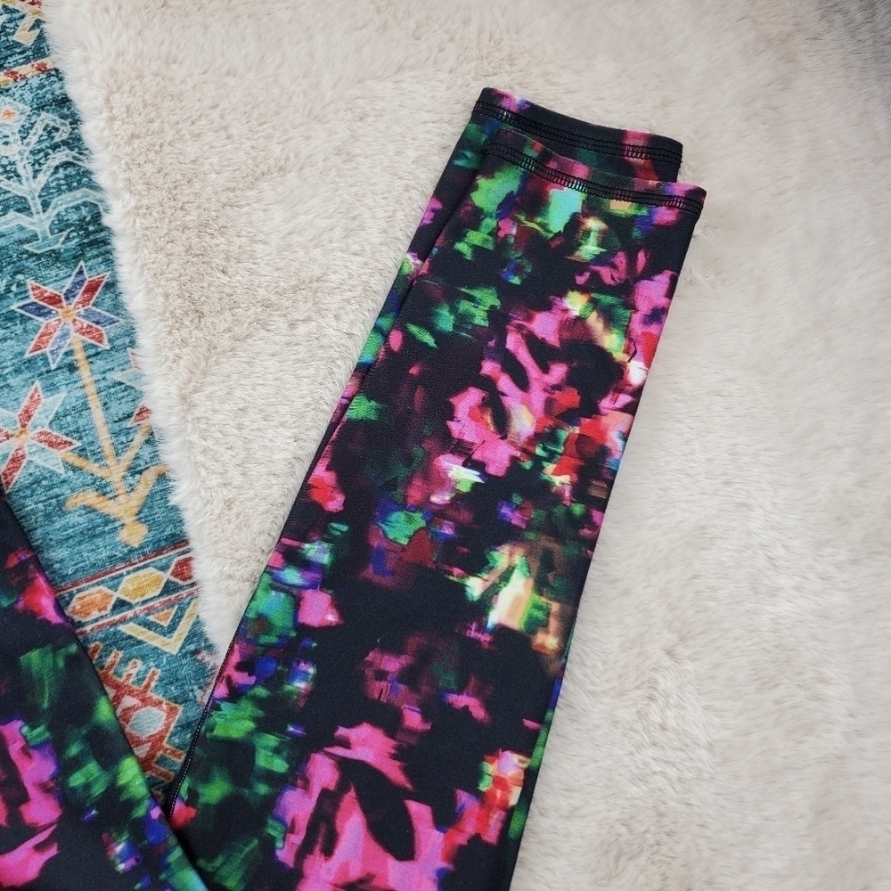 Fabletics Black Multicolor Legging - image 3
